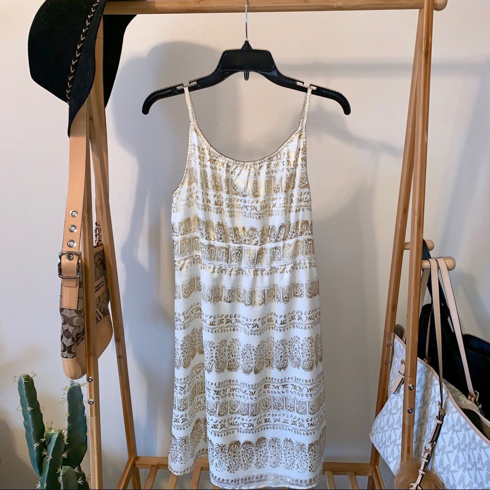 NWOT ivory dress gold detail🖤